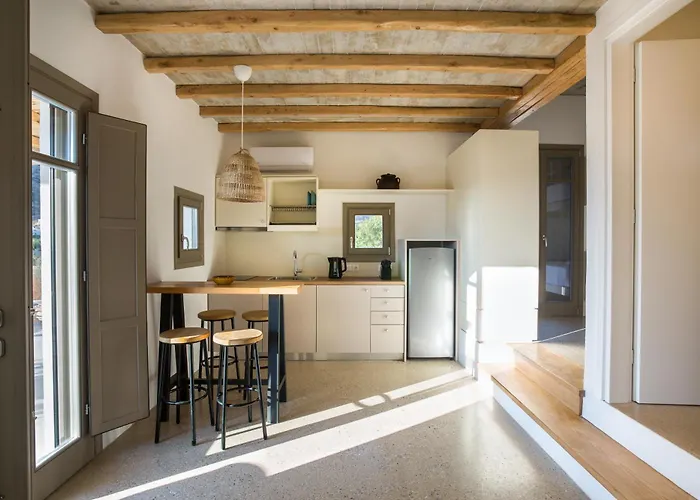 Flaros Village * Kamáresz