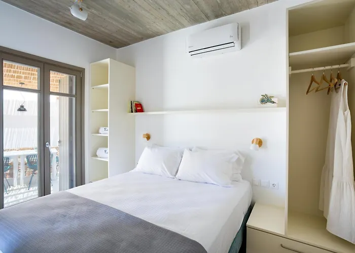 Flaros Village Nyaraló Kamáresz