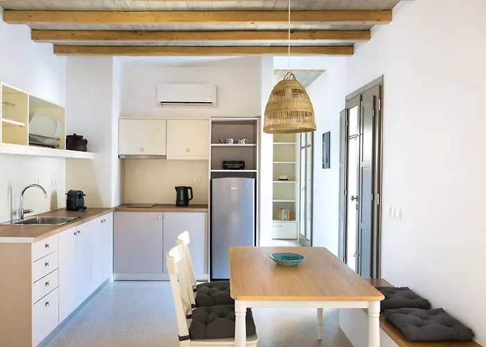 Flaros Village * Kamáresz